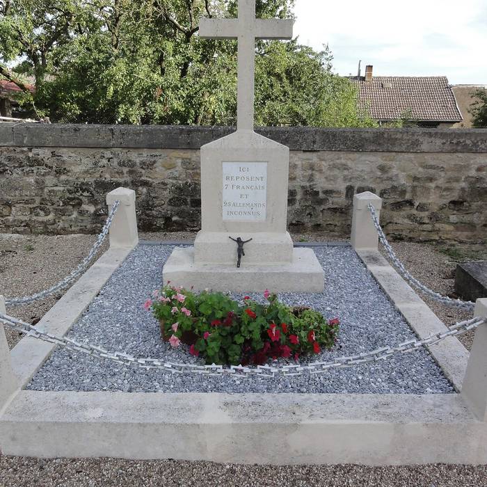 Photo de Église fortifiée de Saint-Pierrevillers